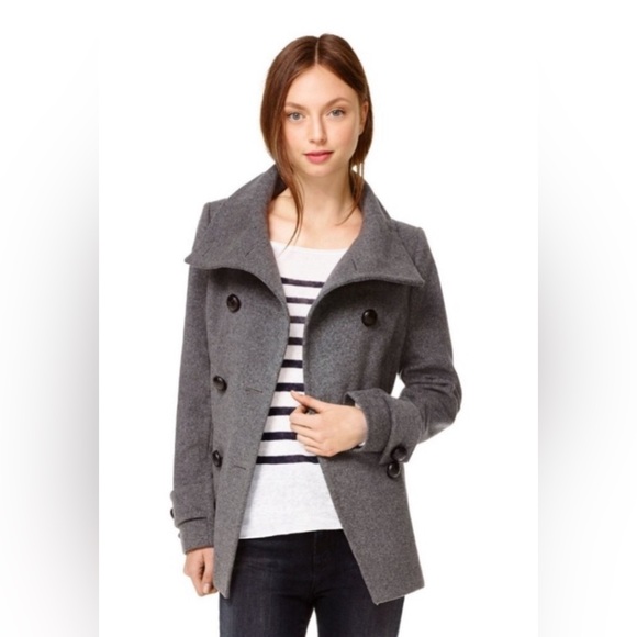 Aritzia T. Babaton Howell Coat - Picture 9 of 9
